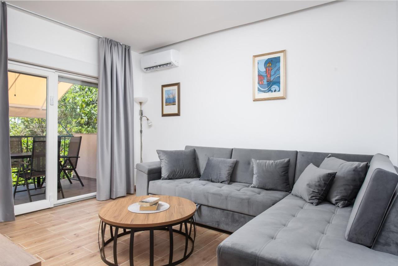 Apartment Kiki Каштель-Штафилич Экстерьер фото